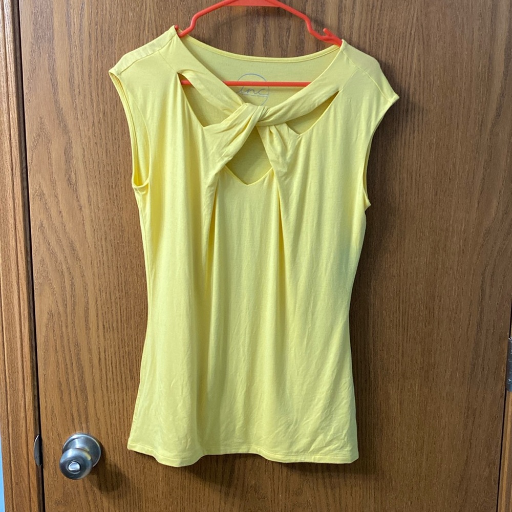 “5/$20” inc international concepts spring yellow sleeveless shirt size XL